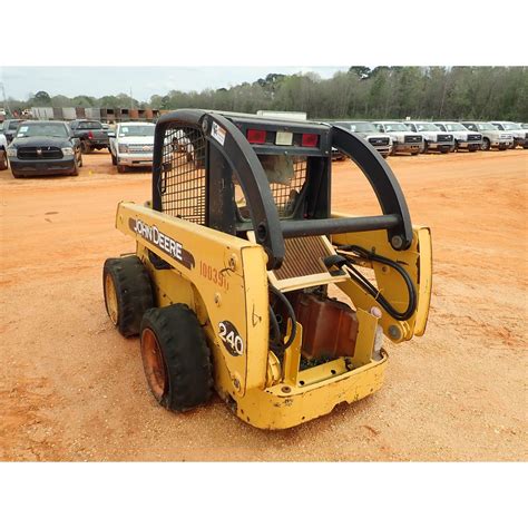 john deere 240 skid steer hydraulic oil|john deere 240 lifting capacity.